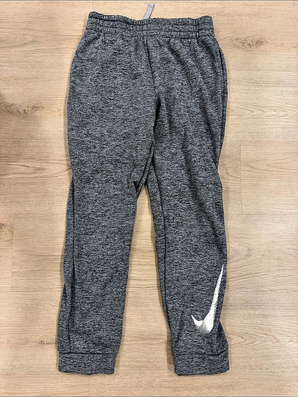 Nike Therma-FIT Fleece Joggers in Gray